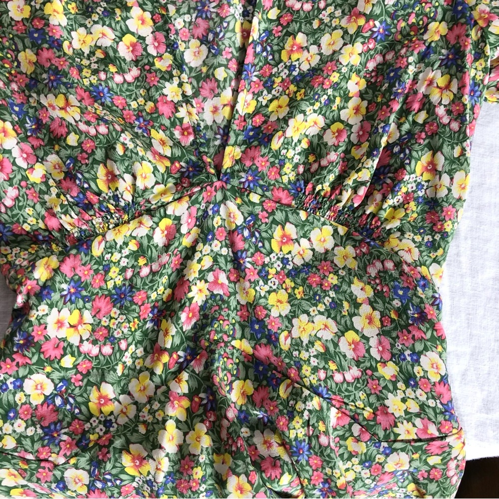 Doen Yana Floral Silk Blouse Green Valley Size Small - Picture 9 of 16